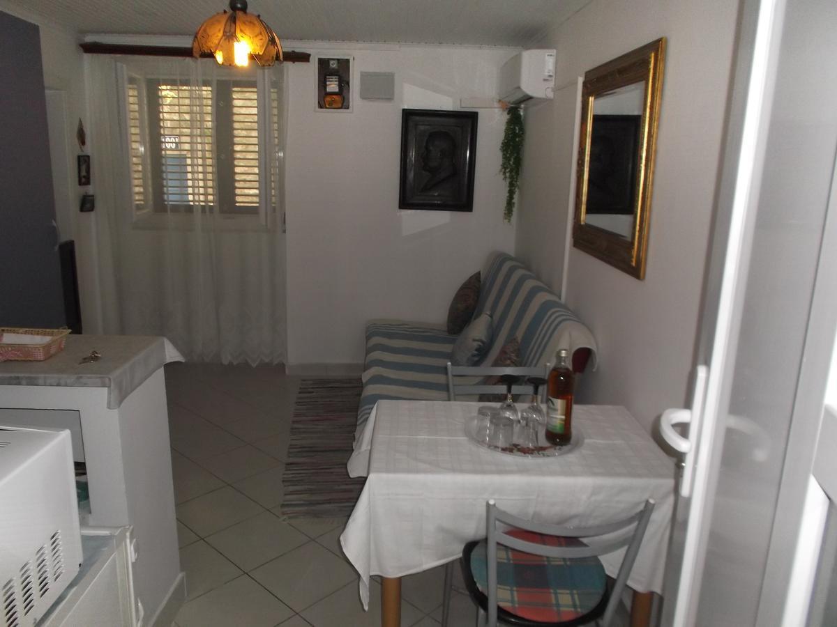 Neda Apartment Муртер Екстер'єр фото